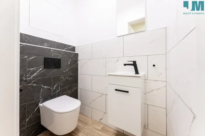 Pronájem bytu 2+kk, Třebíč, Karlovo nám., 60 m2