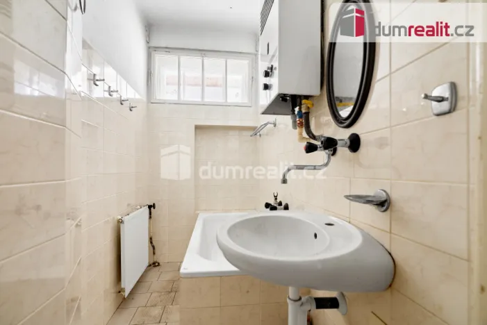 Prodej činžovního domu, Karlovy Vary, Fügnerova, 318 m2