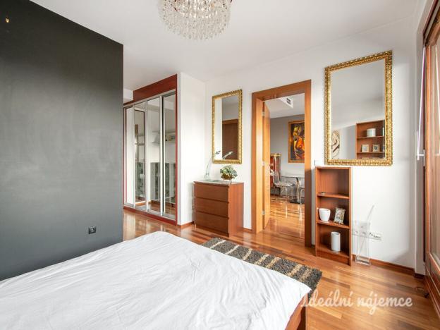 Pronájem bytu 2+kk, Praha - Vysočany, Podnádražní, 45 m2