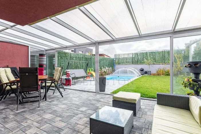 Prodej rodinného domu, Roztoky, Zvoncová, 162 m2