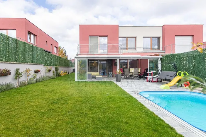 Prodej rodinného domu, Roztoky, Zvoncová, 162 m2