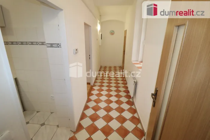 Pronájem bytu 2+1, Jáchymov, náměstí Republiky, 55 m2