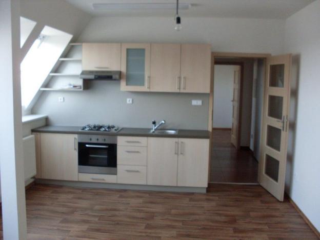 Pronájem bytu 2+kk, Čáslav - Čáslav-Nové Město, Husova, 56 m2