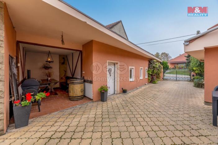 Prodej rodinného domu, Řepín, Hlavní, 272 m2