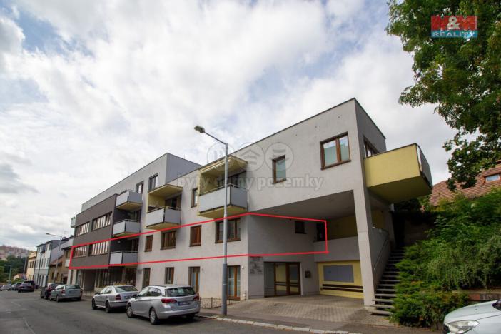 Pronájem kanceláře, Praha - Hostivař, Na Plískavě, 401 m2