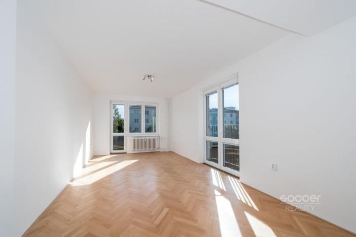 Pronájem bytu 2+1, Praha - Žižkov, Pod lipami, 53 m2