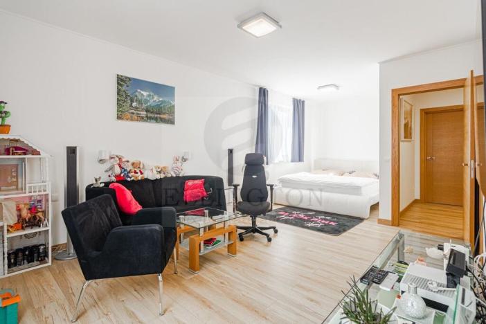 Prodej rodinného domu, Ohrobec, V zahrádkách, 226 m2