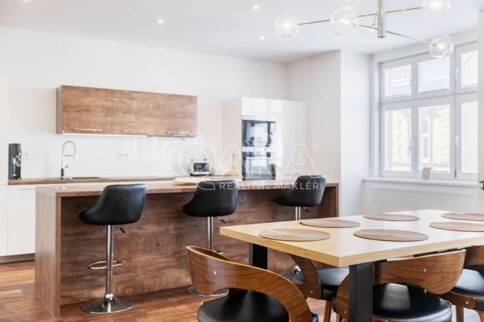 Prodej vícegeneračního domu, Slaný, Vepřkova, 460 m2