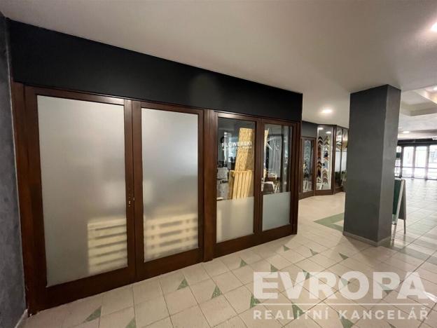 Pronájem obchodního prostoru, Vrchlabí, Krkonošská, 150 m2