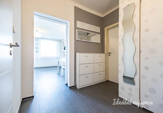 Pronájem bytu 2+kk, Praha - Černý Most, Kpt. Stránského, 43 m2