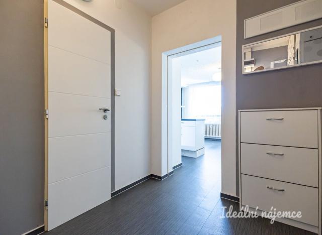 Pronájem bytu 2+kk, Praha - Černý Most, Kpt. Stránského, 43 m2