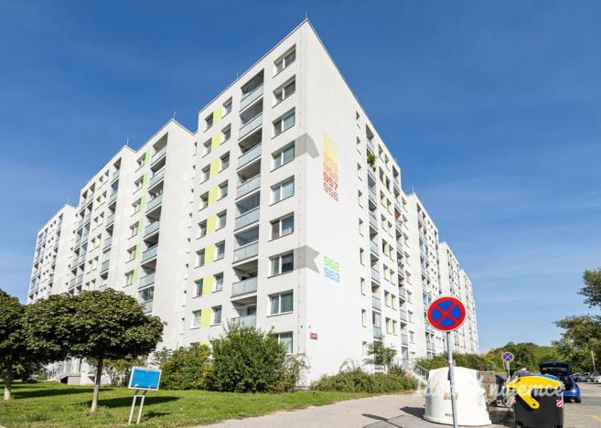 Pronájem bytu 2+kk, Praha - Černý Most, Kpt. Stránského, 43 m2