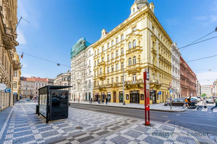 Pronájem obchodního prostoru, Praha - Nové Město, Lazarská, 120 m2