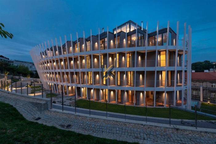 Pronájem obchodního prostoru, Praha - Smíchov, Holečkova, 345 m2