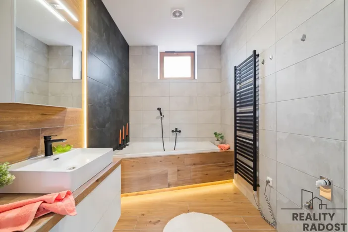 Prodej bytu 3+kk, Třebíč - Vnitřní Město, Karlovo nám., 123 m2