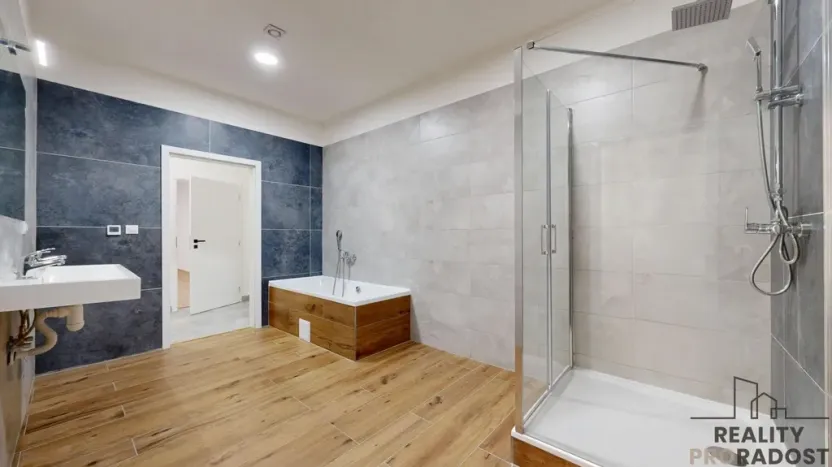 Prodej bytu 3+kk, Třebíč - Vnitřní Město, Karlovo nám., 123 m2
