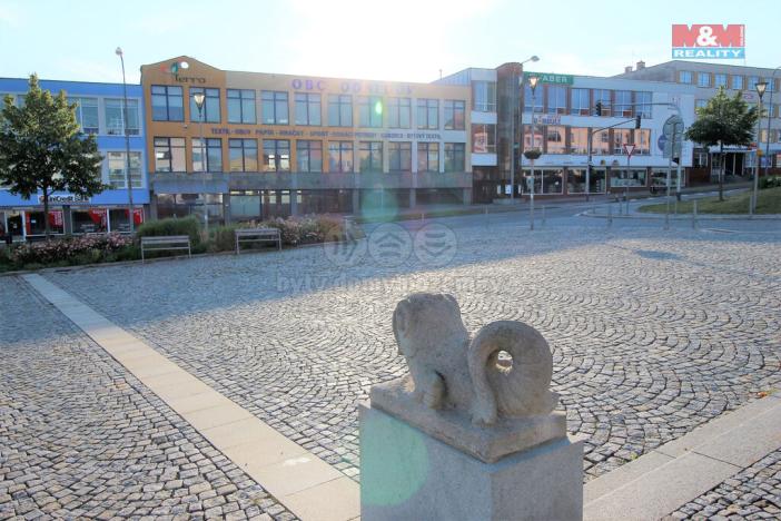 Pronájem obchodního prostoru, Žďár nad Sázavou - Žďár nad Sázavou 1, nám. Republiky, 500 m2