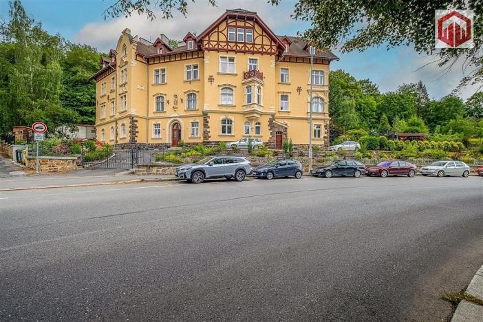 Prodej bytu 2+1, Karlovy Vary, Na Vyhlídce, 82 m2