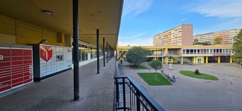 Pronájem obchodního prostoru, Praha - Lhotka, Novodvorská, 292 m2