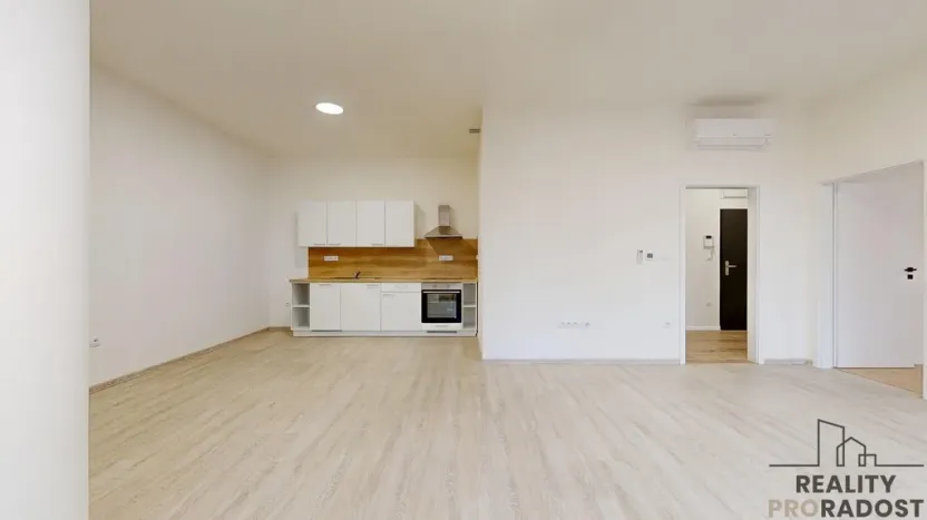 Prodej bytu 2+kk, Třebíč - Vnitřní Město, Karlovo nám., 80 m2