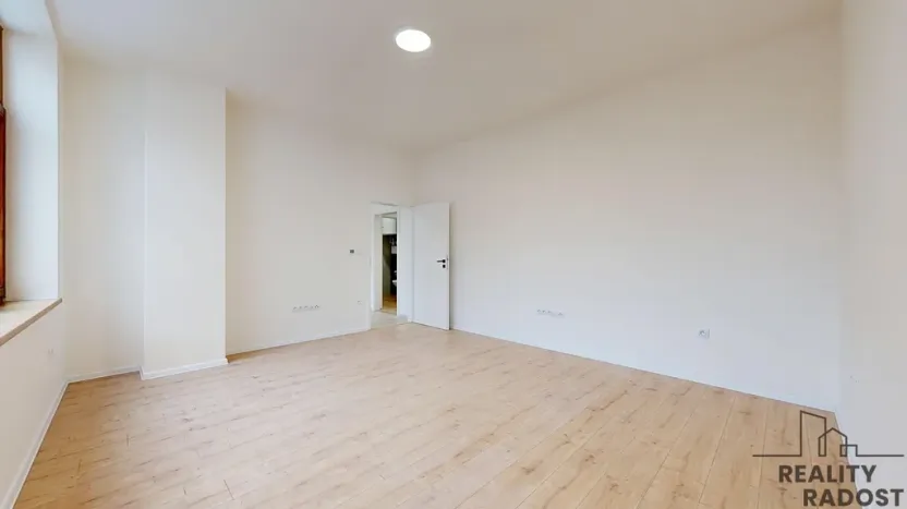 Prodej bytu 2+kk, Třebíč - Vnitřní Město, Karlovo nám., 80 m2