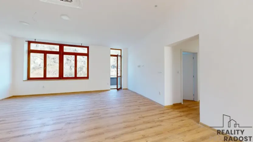 Prodej bytu 4+kk, Třebíč - Vnitřní Město, Karlovo nám., 119 m2