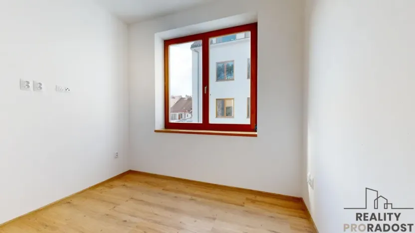 Prodej bytu 4+kk, Třebíč - Vnitřní Město, Karlovo nám., 119 m2
