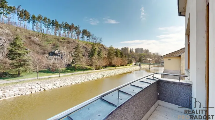 Prodej bytu 4+kk, Třebíč - Vnitřní Město, Karlovo nám., 119 m2