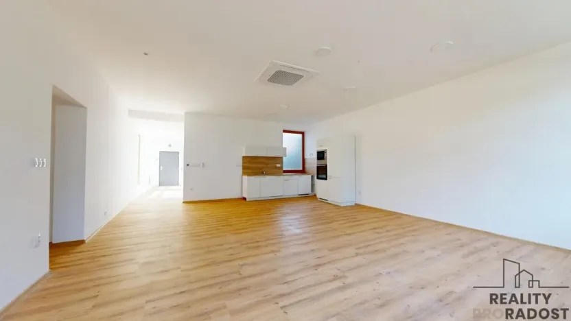 Prodej bytu 4+kk, Třebíč - Vnitřní Město, Karlovo nám., 119 m2
