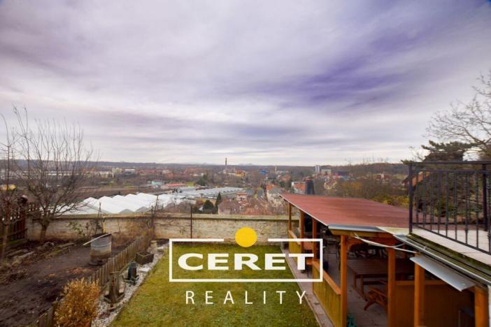 Prodej rodinného domu, Žatec, náměstí 5. května, 300 m2