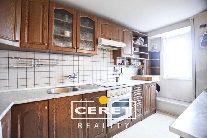 Prodej rodinného domu, Žatec, náměstí 5. května, 300 m2