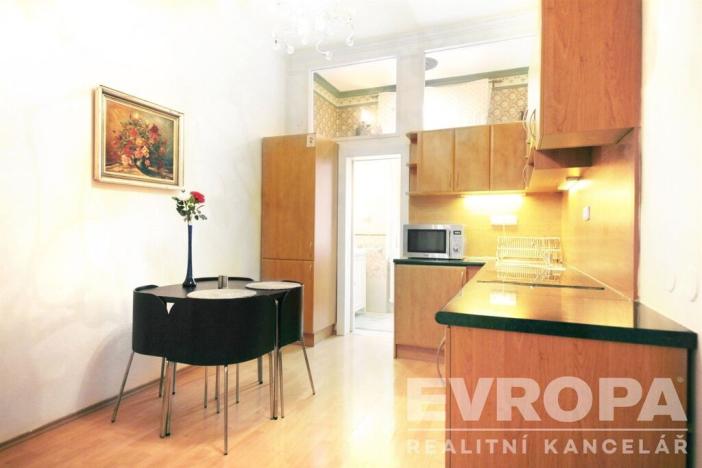 Pronájem bytu 2+1, Praha - Holešovice, Pplk. Sochora, 64 m2