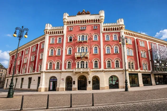 Pronájem kanceláře, Praha - Nové Město, náměstí Republiky, 653 m2