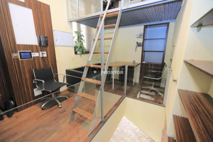 Pronájem kanceláře, Praha - Staré Město, Benediktská, 34 m2