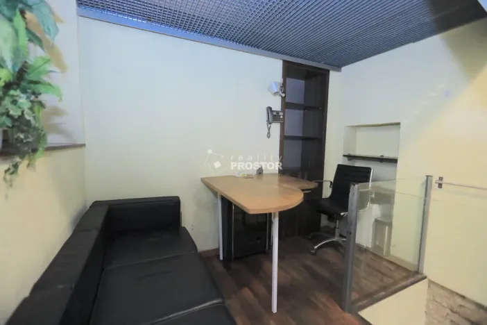 Pronájem kanceláře, Praha - Staré Město, Benediktská, 34 m2