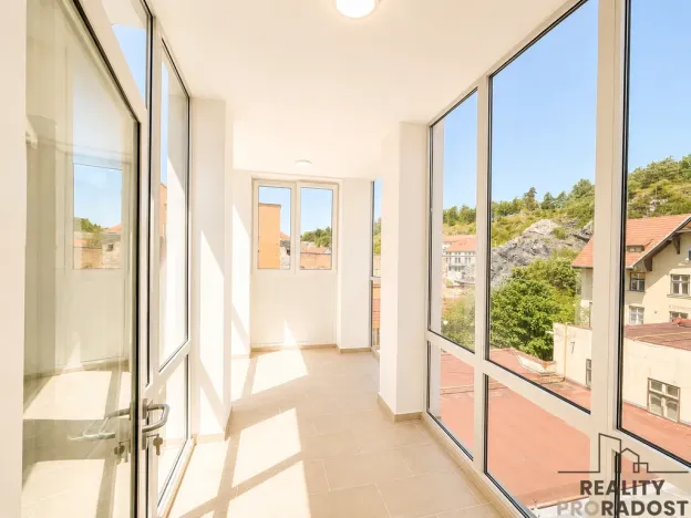 Prodej bytu 2+kk, Třebíč - Vnitřní Město, Karlovo nám., 80 m2