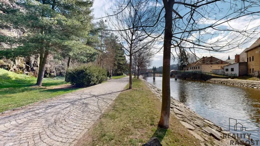 Prodej bytu 2+kk, Třebíč - Vnitřní Město, Karlovo nám., 80 m2