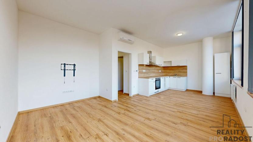 Prodej bytu 3+kk, Třebíč - Vnitřní Město, Karlovo nám., 80 m2