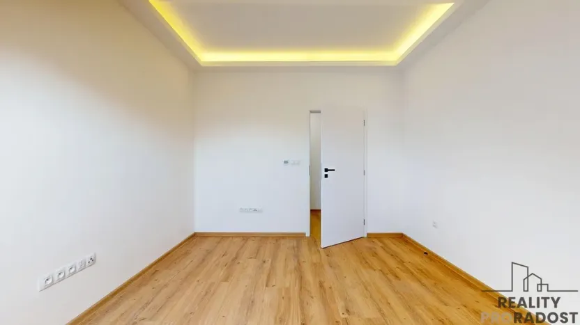 Prodej bytu 3+kk, Třebíč - Vnitřní Město, Karlovo nám., 80 m2