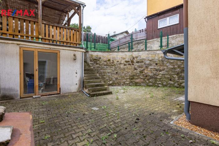 Prodej vícegeneračního domu, Dalovice, 278 m2