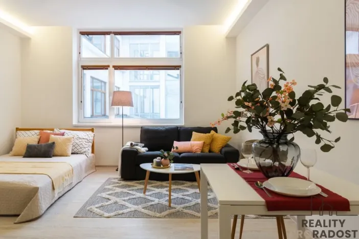 Prodej bytu 4+1, Třebíč - Vnitřní Město, Karlovo nám., 136 m2