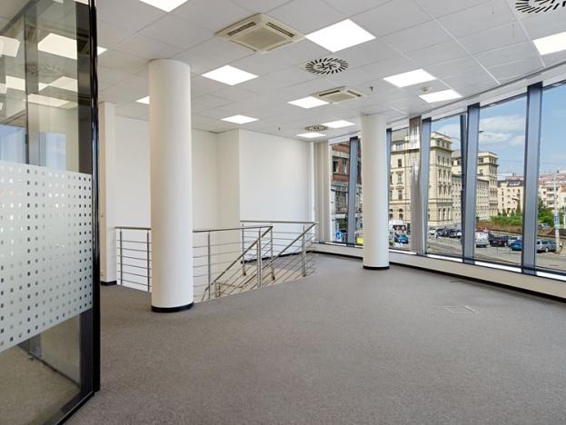 Pronájem obchodního prostoru, Brno, Benešova, 191 m2