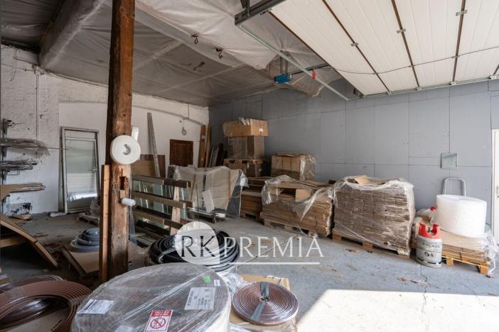 Prodej vícegeneračního domu, Lahošť, U Kapličky, 1331 m2