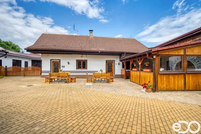 Prodej rodinného domu, Hradešín, 178 m2