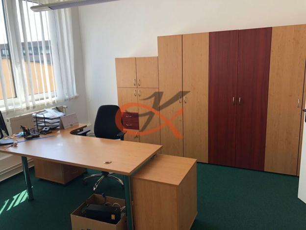 Pronájem kanceláře, Valašské Meziříčí, Jiráskova, 67 m2