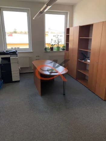 Pronájem kanceláře, Valašské Meziříčí, Jiráskova, 67 m2