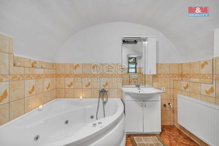 Prodej chalupy, Úpice - Radeč, 136 m2