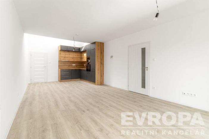 Pronájem bytu 2+kk, Žirovnice, Havlíčkovo náměstí, 52 m2