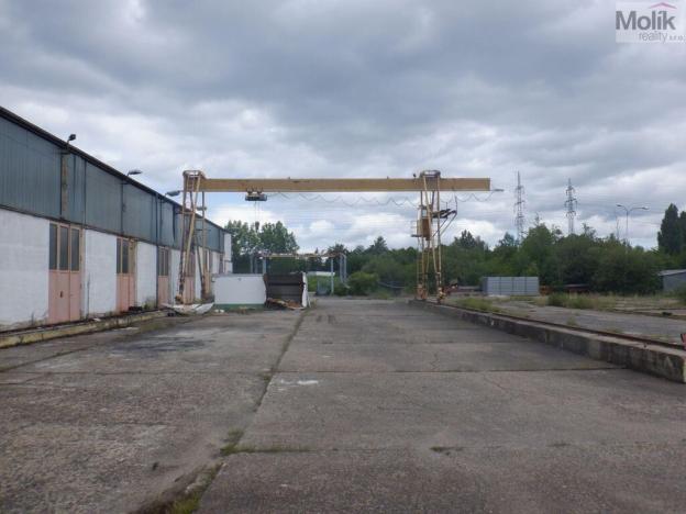 Pronájem výrobních prostor, Chomutov, Beethovenova, 2500 m2