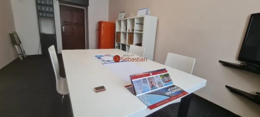 Pronájem výrobních prostor, Pardubice - Zelené Předměstí, Hlaváčova, 20 m2